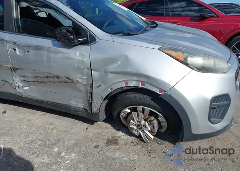 2018 Kia Sportage Lx z USA, uszkodzony, nr VIN KNDPM3AC4J7455469